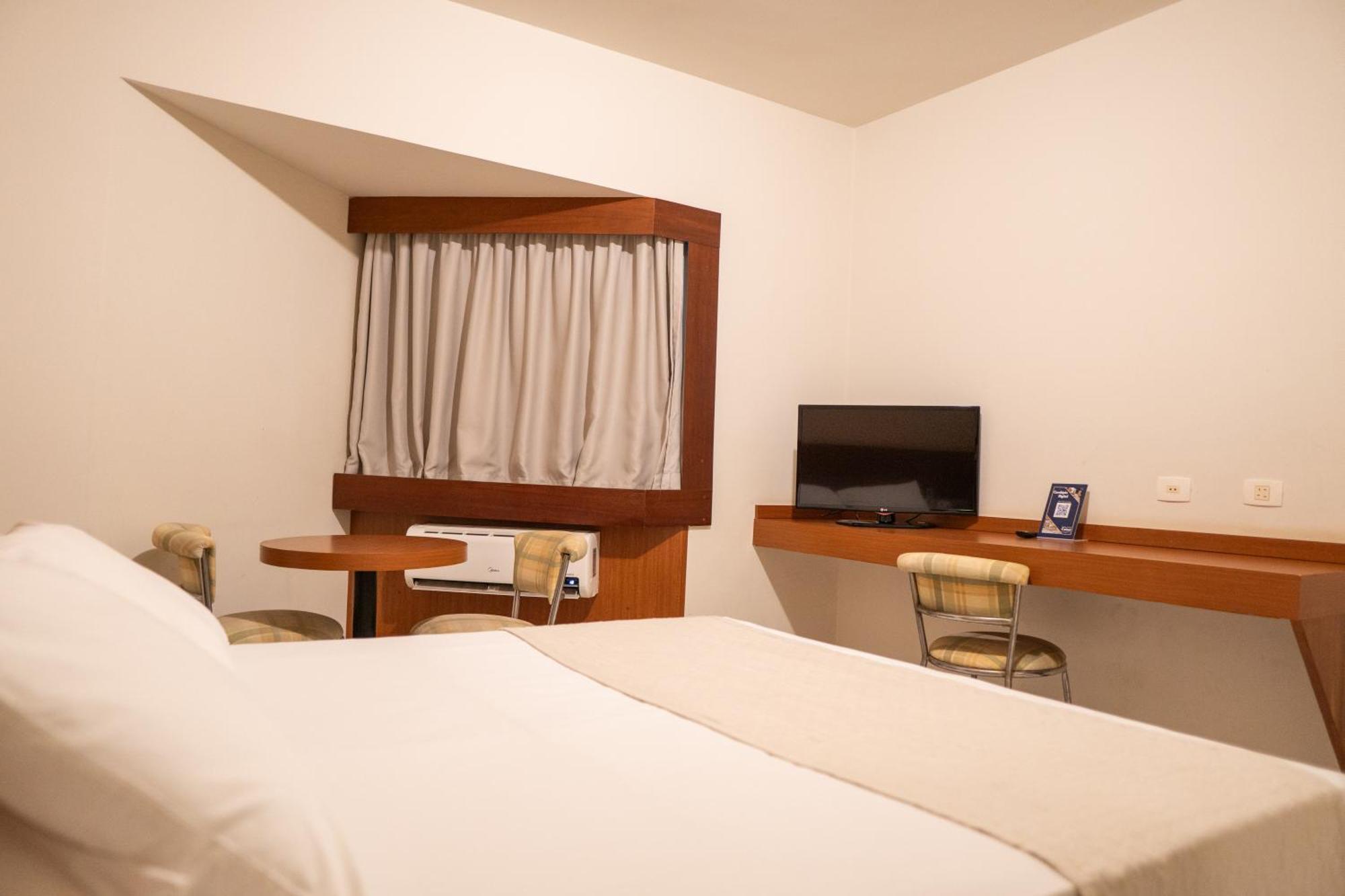 Hotel Caiua Umuarama Bagian luar foto